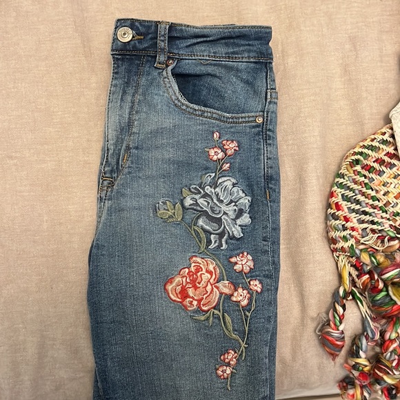 H&M Jeans - Picture 2 of 2